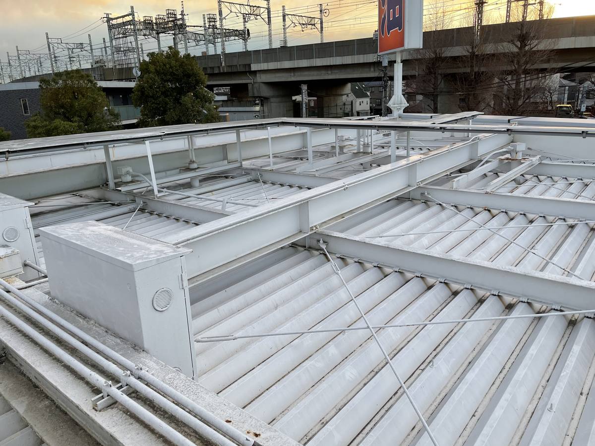 屋根塗装工事(折板屋根) 施工前