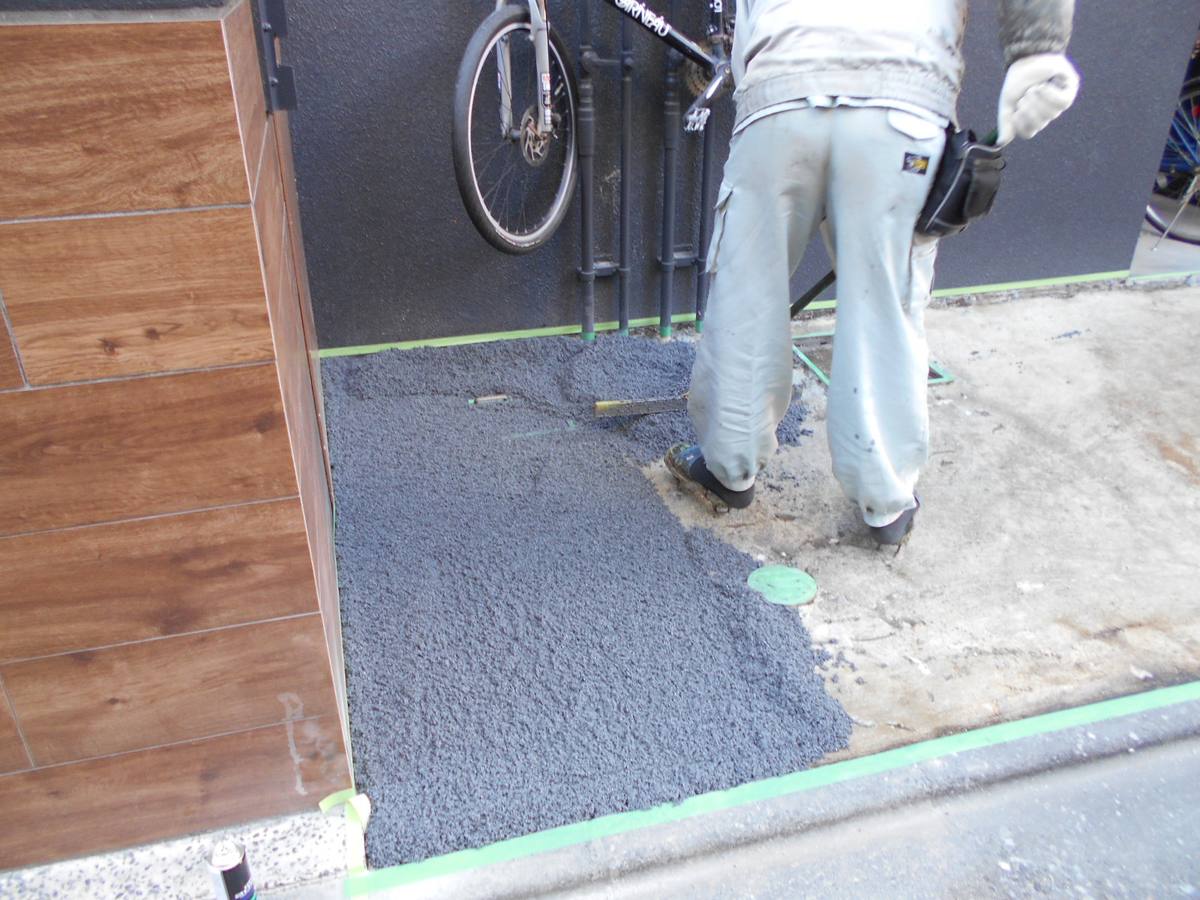 駐輪場改修工事 施工中